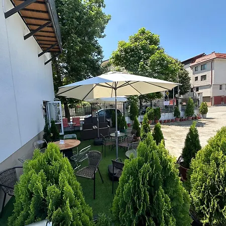 за гости-фотинова попово Apartment